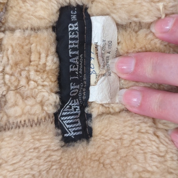 Sheepskin Vest - Picture 6 of 10